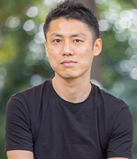 代表取締役 公認会計士 森場 忠和 Tadakazu Moriba