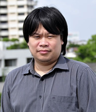 代表取締役 公認会計士 森場 忠和 Tadakazu Moriba